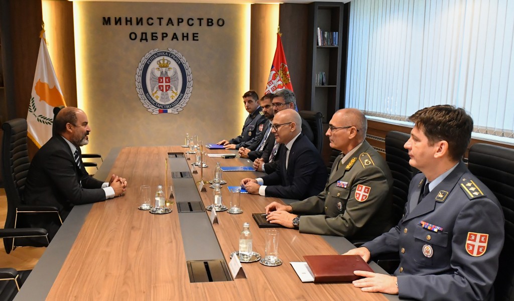 Sastanak ministra Vučevića sa ambasadorom Kipra Fotiuom 