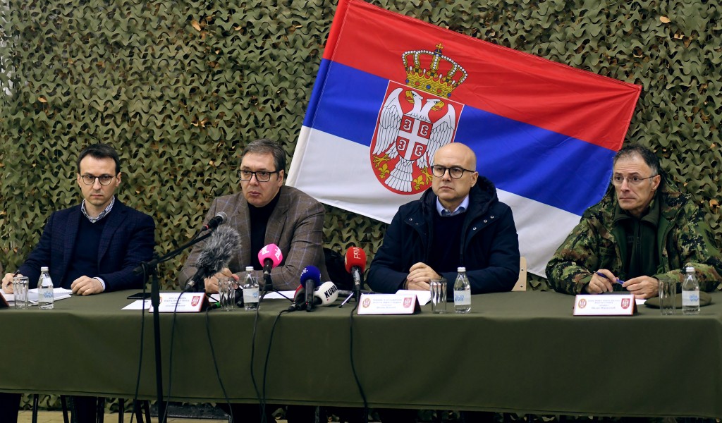 President Vučić meets with Kosovo and Metohija Serbs in Raška 