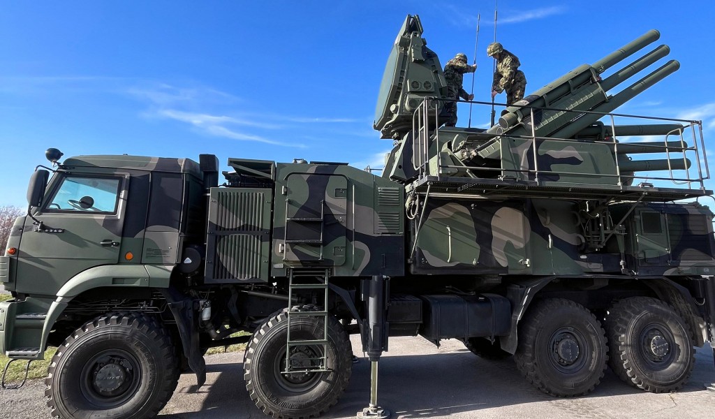 Intensive training with air defence artillery missile systems