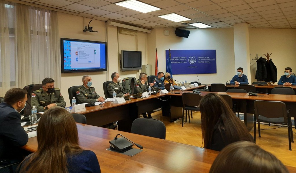 Представници Министарства одбране на трибини Упознај правне институције на прав н и начин