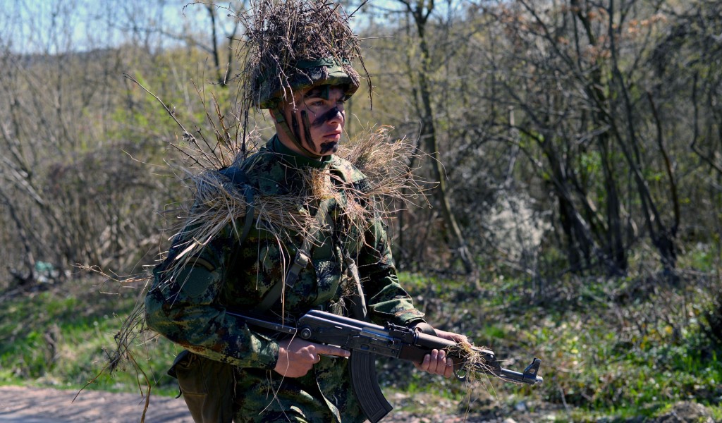 Soldiers performing voluntary military service in stationary camp