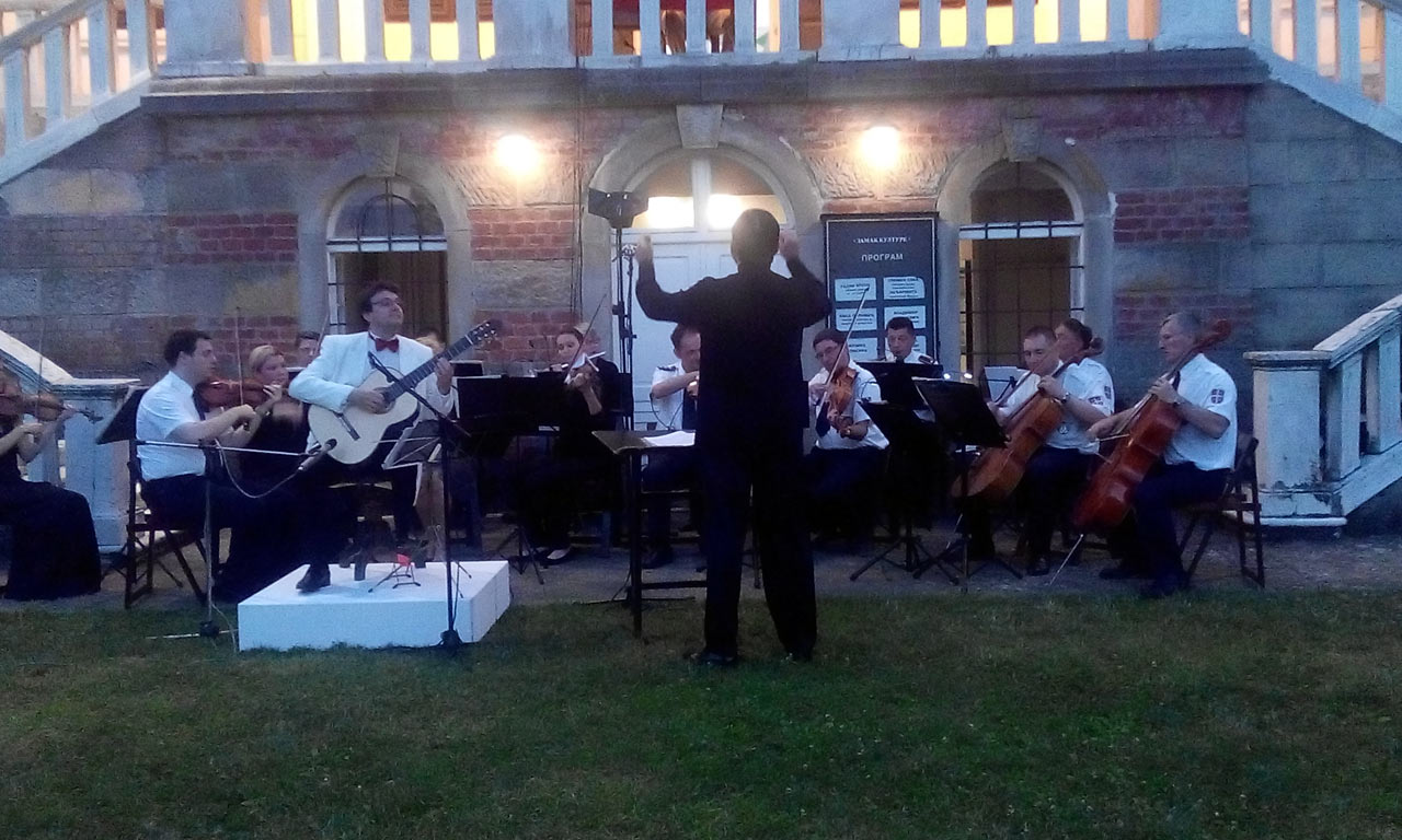 Ансамбл Бинички на фестивалу класичне музике у Врњачкој Бањи