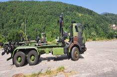 Развој и опремање моторним возилима