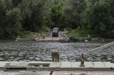 Војска Србије поставила мост преко Велике Мораве код Свилајнца