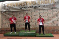 Ministar Stefanović čestitao učenicima vojnih škola na osvojenim medaljama