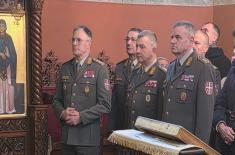 Начелник Генералштаба на божићно јутро у топчидерској цркви