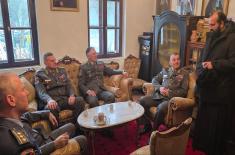 Начелник Генералштаба на божићно јутро у топчидерској цркви