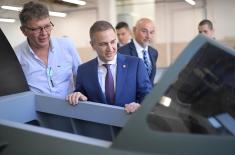 Minister Stefanović visits “Teleoptik-Gyroscopes" Company