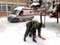 SAF helps the citizens of Serbia in clearing the snow