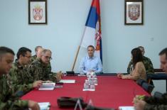 Minister Stefanović visits newly admitted Military Academy cadets