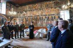 Министар Гашић посетио манастир Хиландар