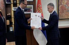 Minister Stefanović Received the Cross of Vozhd Đorđe Stratimirović