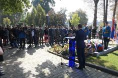 Ministar Stefanović položio venac povodom godišnjice smrti Milunke Savić