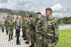 Minister Vučević arrives at Raška Garrison