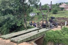 Serbian Armed Forces install temporary bridge near Novi Pazar