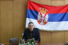 Ministar Stefanović obišao Centar za obuku veze i informatike u Gornjem Milanovcu 