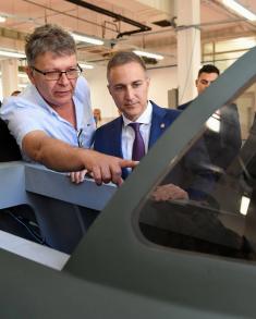 Minister Stefanović visits “Teleoptik-Gyroscopes" Company