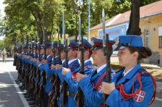 Guardsmen train to perform military honours