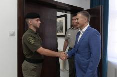 Minister Stefanović rewards military policeman Penić