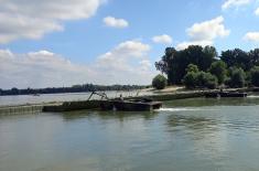 Pontoon bridge to Lido Beach dismantled