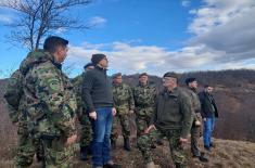 Minister Vučević and General Mojsilović visit members of Serbian Armed Forces and Police