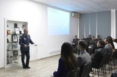 Полазници Високих студија безбедности и одбране у посети Генералштабу