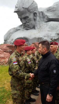 Министар одбране на вежби "Словенско братство"