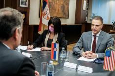 Састанак министра Стефановића са специјалним изаслаником САД за Западни Балкан Габријелом Ескобаром