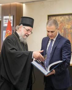Minister Stefanović meets with Bishop Vasilije of Srem