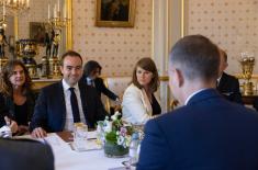 Састанак министра Стефановића са француским министром одбране Лекорнуом