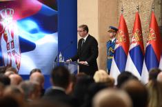 Predsednik Vučić uručio Vidovdanska odlikovanja