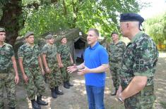 Minister Stefanović Visits Crew of Pontoon Bridge to Lido Beach