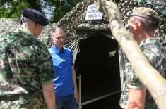 Minister Stefanović Visits Crew of Pontoon Bridge to Lido Beach