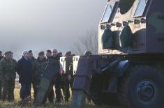 Minister Vučević visits SAF units in Raška garrison