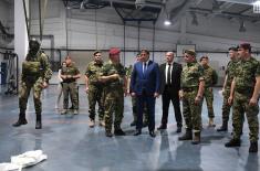Minister Gašić visits 63rd Parachute Brigade