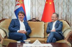 Састанак министра Гашића са амбасадором Кине Ли Мингом