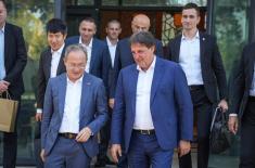 Састанак министра Гашића са амбасадором Кине Ли Мингом