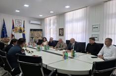 Sastanak ministra Gašića sa gradonačelnikom Leskovca