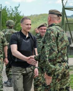 Minister Stefanović Visits Bases “Grlić” and “Veliki Trn” in Ground Safety Zone