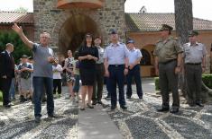 Generals Diković and Bartman Visited the Primary School “Svetozar Marković“ in Kraljevo