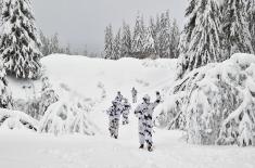 Army scouts undergo cold-weather training