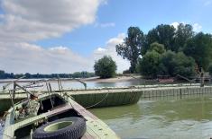 Pontoon bridge to Lido Beach dismantled