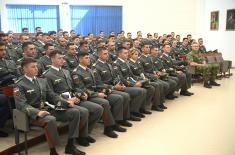 Начелник Генералштаба са будућим официрима Војске Србије