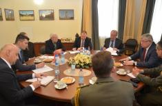 Defence Minister visits the Russian Federation