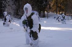 Reconnaissance units undergo routine cold-weather training