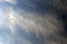 Military service volunteers undergo parachute training