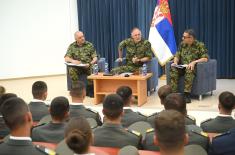 Начелник Генералштаба са будућим официрима Војске Србије