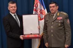 Golden Plaques for retired generals