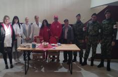 Military physicians provide assistance to village residents in Loznica and Ražanj