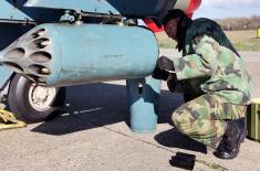 Aircraft technicians in aviation squadrons undergo training